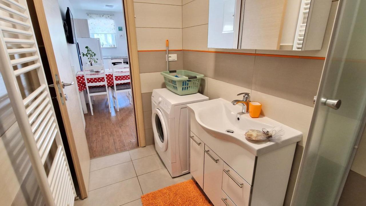 Apartment Pipo คิร์ก ภายนอก รูปภาพ