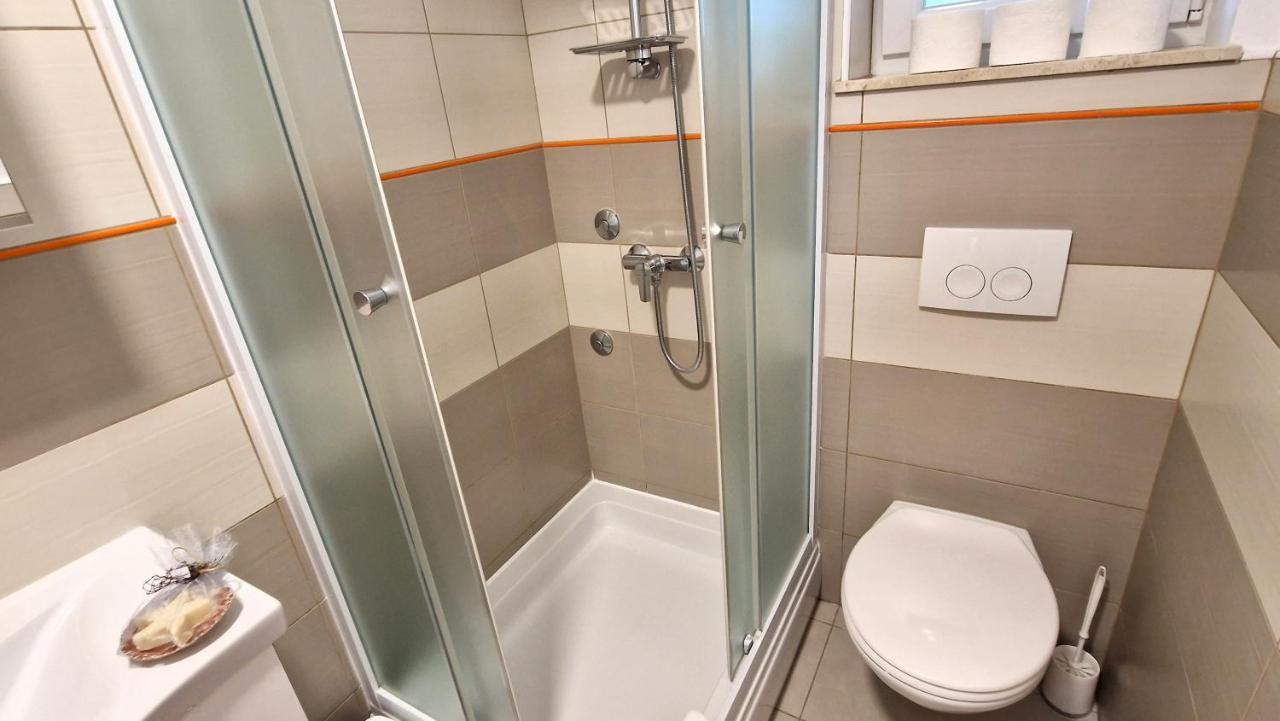 Apartment Pipo คิร์ก ภายนอก รูปภาพ